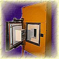 Cover and working window of the electric furnace.GIF